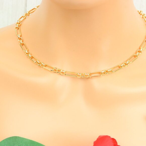 "Minimalist & Elegant Necklace Chain – Perfect for Women & Girls | UNVRC1504 - Picture 2 of 10